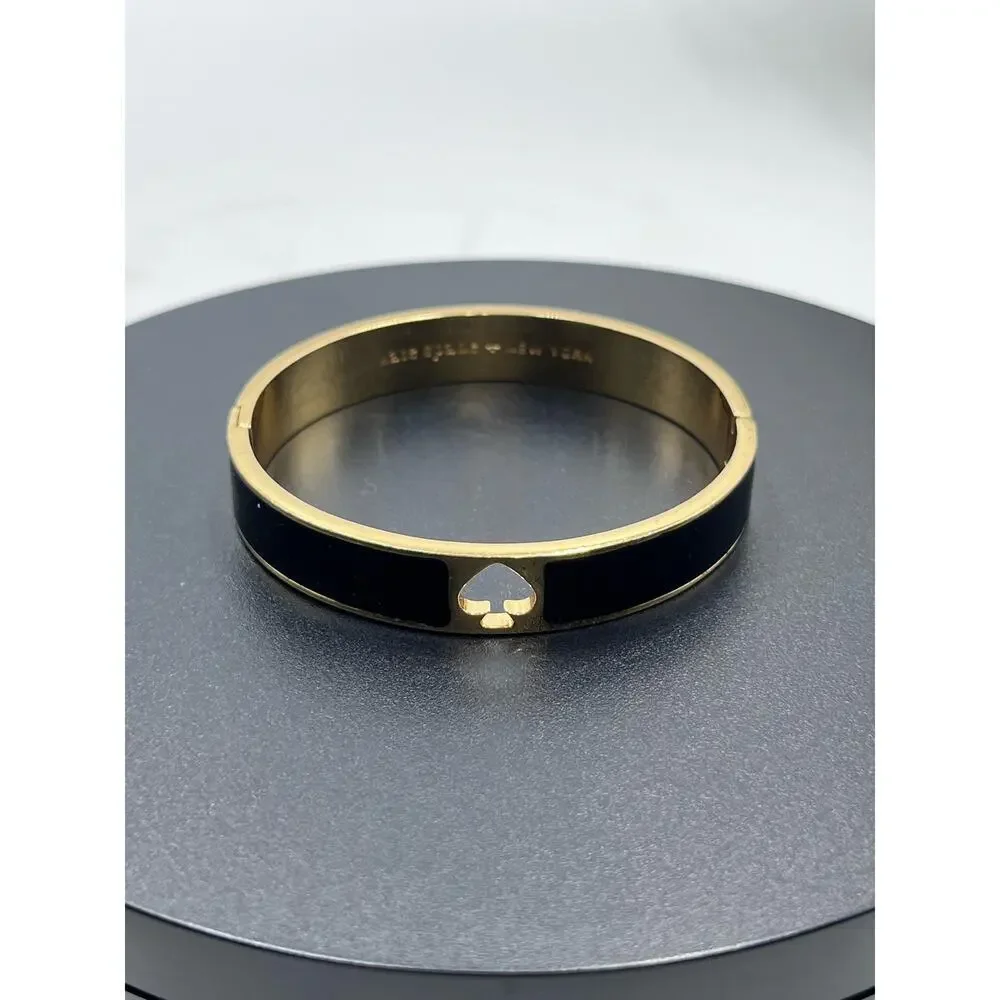 Kate Spade Hole‎ Punch Spade Black Gold Cutout Spade Hinge Bangle - Picture 2 of 11